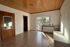 Freistehendes Einfamilienhaus mit Terrasse und Garage in zentraler Lage von Heusweiler – Die vollständige Adresse der Immobilie erhältst du vom Anbieter., 66265 Heusweiler – Vorschaubild 4