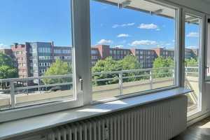 Reserviert - Gut geschnittene 3-Zimmerwohnung in zentraler Lage - courtagefrei – Grevenweg 32, 20537 Hamburg – Vorschaubild 1