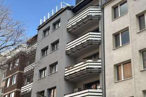 Mobilierte 2-Zimmer Dachgeschosswohnung mit Balkon in Pempelfort