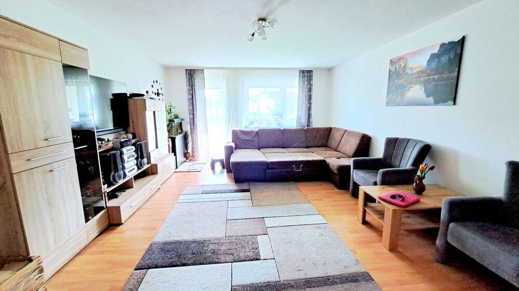 Immobilie in Hösbach - geräumige & vermietete Eigentumswohnung mit Terrasse - Bild 1