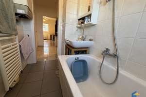 Großzügige 3-Zimmer-Dachgeschosswohnung mit Balkon und traumhaftem Grünblick in Köln – Die vollständige Adresse der Immobilie erhältst du vom Anbieter., 51067 Holweide, Köln – Vorschaubild 13