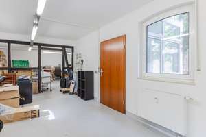 Rheinnahes Mehrparteienhaus mit Entwicklungspotenzial und freier Gewerbeeinheit – Die vollständige Adresse der Immobilie erhältst du vom Anbieter., 50999 Weiß, Köln – Vorschaubild 21