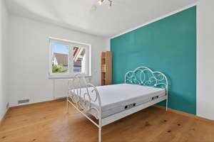 Großzügiges Wohnhaus mit Potenzial – vielseitig nutzbar als Ein- bis Dreifamilienhaus in Neuthard – Die vollständige Adresse der Immobilie erhältst du vom Anbieter., 76689 Karlsdorf-Neuthard – Vorschaubild 4