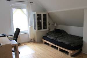Helle, charmante, kleine 1 Zimmerwohnung Stuttgart-Degerloch – Reutlingerstr. 73, 70597 Waldau, Stuttgart – Vorschaubild 3