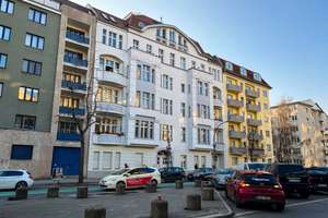 Modernisierte Altbauwohnung in bester Lage – Die vollständige Adresse der Immobilie erhältst du vom Anbieter., 10585 Charlottenburg, Berlin – Vorschaubild 2