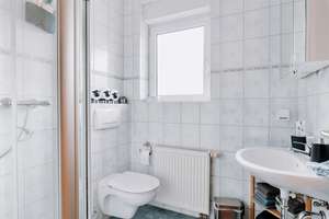 Zweifamilienhaus in Hohnstorf – Sackgassenlage und Elbnähe – Die vollständige Adresse der Immobilie erhältst du vom Anbieter., 21522 Hohnstorf (Elbe) – Vorschaubild 9