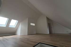 Stilvolle Galerie-Wohnung mit Balkon, 3 Sanitäreinheiten & TG-Stellplatz in Essen-Burgaltendorf – Alte Hauptstraße 104a, 45289 Burgaltendorf, Essen – Vorschaubild 19