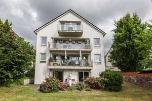 Baujahr 2011: Modernes Mehrfamilienhaus in bester Lage von Heisingen nahe dem Schellenberger Wald – Die vollständige Adresse der Immobilie erhältst du vom Anbieter., 45259 Heisingen, Essen – Vorschaubild 2