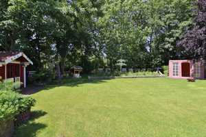 Liebevoll gepflegter Bungalow mit Wintergarten, großem Garten, Carport, Garage und Ausbaureserve – Nordfriesland (Kreis) – Vorschaubild 4