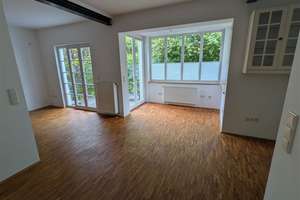 Charmantes Mehrfamilienhaus mit großem Grundstück in begehrter & ruhiger Lage des Haarentorviertels – Die vollständige Adresse der Immobilie erhältst du vom Anbieter., 26129 Haarentor, Oldenburg (Oldenburg) – Vorschaubild 3