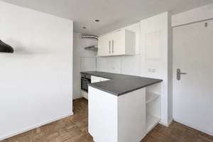 Wohnen mit Charakter: Kompaktes Apartment in Stuttgart-Untertürkheim – Lindenfelsstraße 51, 70327 Untertürkheim (Ortsteil), Stuttgart – Vorschaubild 3