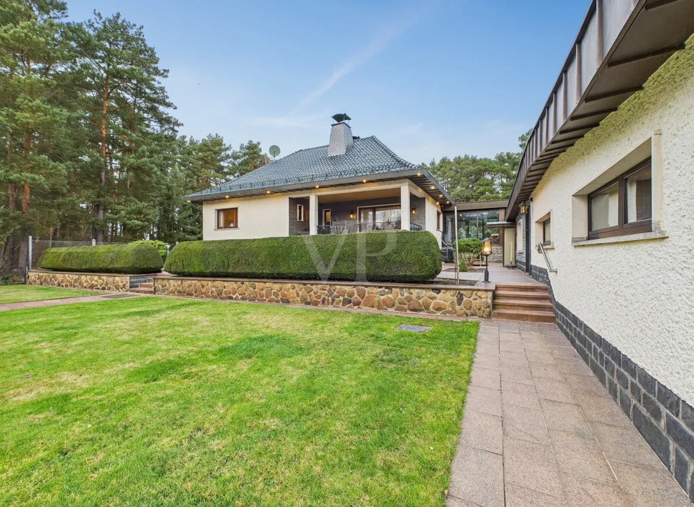 Gepflegtes Einfamilienhaus am Waldrand mit Einliegerwohnung, Ausbaureserve und großem Garten in Seen, Dahme Spreewald Kreis – Bild 4