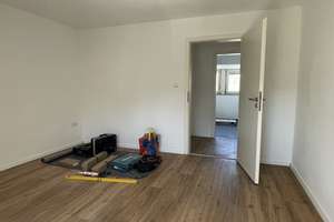 Modernisierte 3-Zi.-Dachgeschoss-Wohnung in guter Lage von S-Hofen – Die vollständige Adresse der Immobilie erhältst du vom Anbieter., 70378 Hofen, Stuttgart – Vorschaubild 10