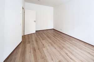 Freie Wohnung! Sanierung 2013, Balkon, Fußbodenheizung, Stellplatz – Die vollständige Adresse der Immobilie erhältst du vom Anbieter., 4249 Großzschocher, Leipzig – Vorschaubild 10
