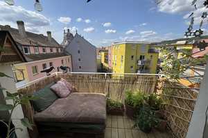 zentral gelegene 2-Zimmer-Wohnung mit Balkon – Neutorstraße 3, 97070 Würzburg – Vorschaubild 1