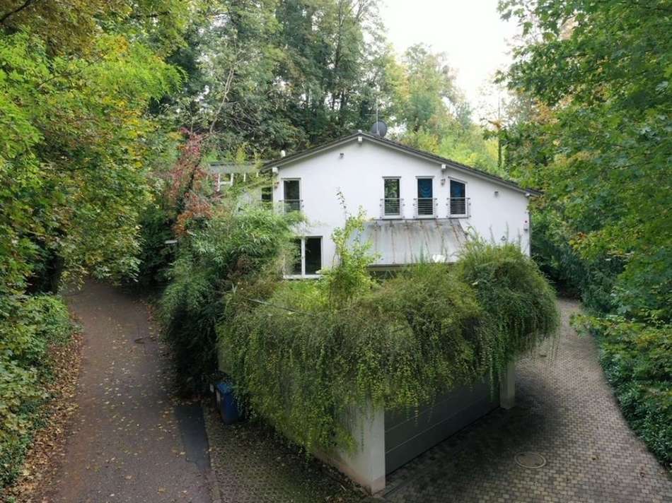 Strassenseite