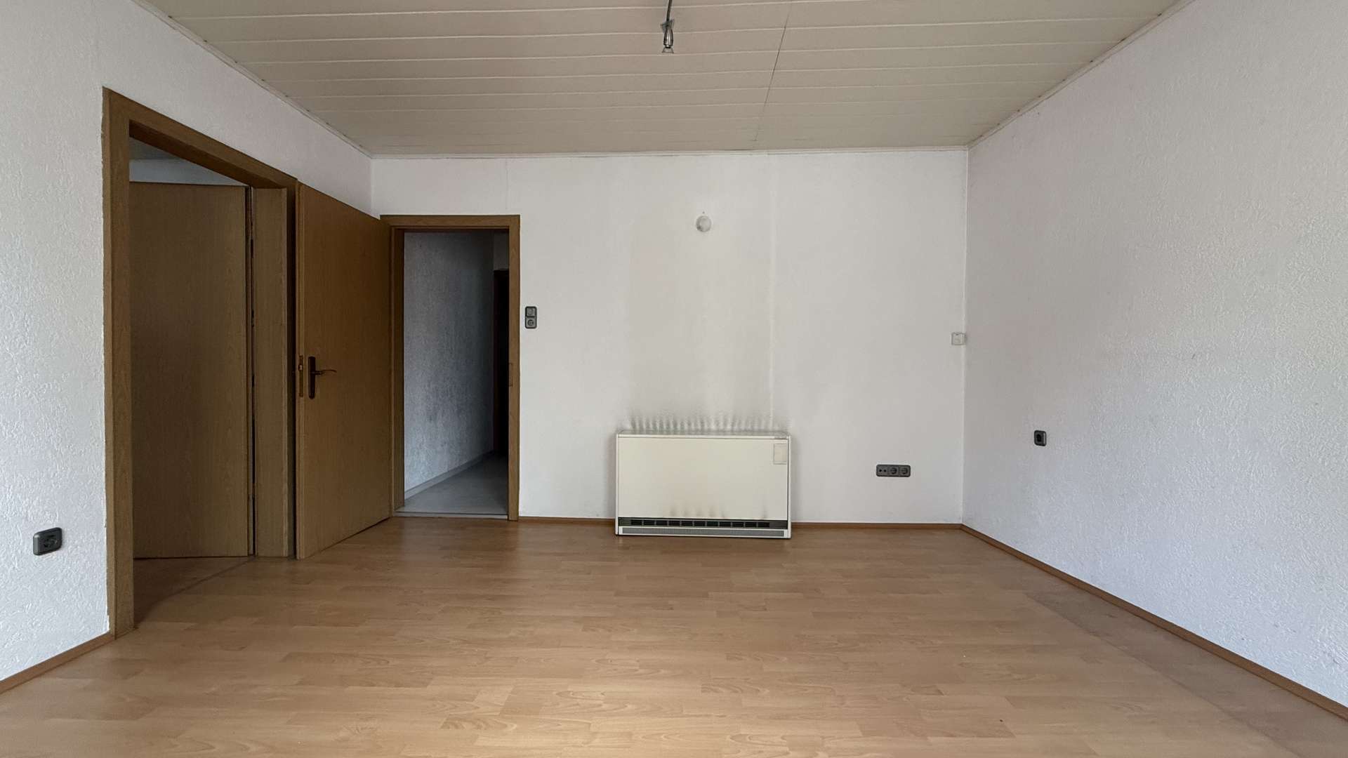 Immobilie in Sachsenheim - Einmalige Gelegenheit: Sanierungsbedürftige XXL-Wohnung im Zentrum von Sachsenheim - Bild 0