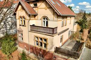 *Video Villenjuwel mit viel Potential in Nikolassee