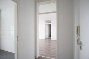 Top 3-Raum-Wohnung mit Balkon + Aufzug + Stufenloser Zugang! – Möhlenkampstraße 4, 47139 Beeck, Duisburg – Vorschaubild 10