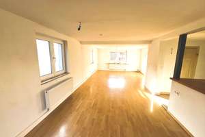 Renovierte und gepflegte DHH mit Terrasse, Garten und Einzelgarage in Großaspach – Konrad-Weiser-Str. 10, 71546 Aspach – Vorschaubild 4
