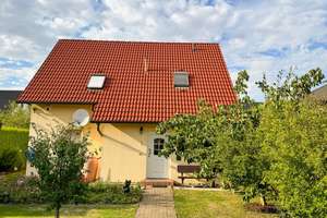 kurze Wege für den Alltag - Bj. 2003 | Gäste-WC | Tageslichtbad | gepflegter Garten | Doppelcarport – 4319 Engelsdorf, Leipzig – Vorschaubild 22