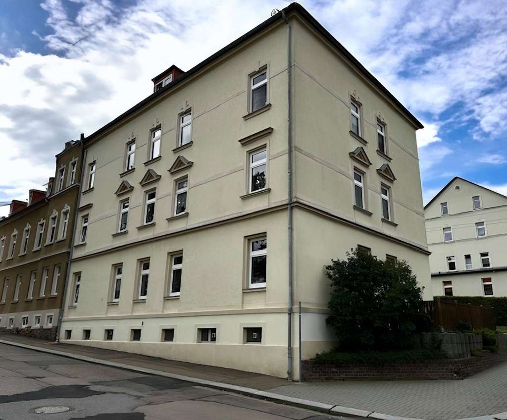 Immobilie in Frankenberg/Sachsen - Vermietete Etagenwohnung mit Balkon und einem PKW-Stellplatz in angenehm zentraler Wohnlage! - Bild 1