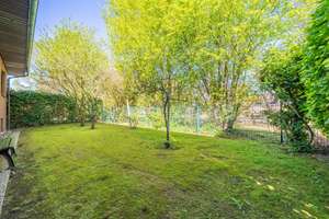 Großer Bungalow mit 2 Gärten und Garage in Feldhausen – Die vollständige Adresse der Immobilie erhältst du vom Anbieter., 46244 Feldhausen, Bottrop – Vorschaubild 3