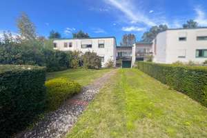 WI-Biebrich: Back to the Seventies! Charakterstarkes "Split-Level-Haus" für die ganz große Familie! – Die vollständige Adresse der Immobilie erhältst du vom Anbieter., 65203 Biebrich, Wiesbaden – Vorschaubild 2