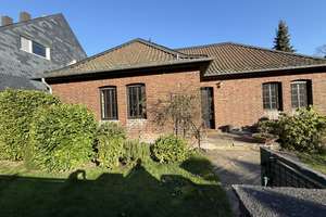 Charmantes freistehendes EFH mit Ausbaureserve,  auf großem Grundstück – Thielenstraße 30, 47809 Oppum, Krefeld – Vorschaubild 2
