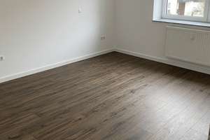 Moderne ruhige 3-Zimmer-Wohnung zentral in Leverkusen mit Balkon und Allgemeingarten – Die vollständige Adresse der Immobilie erhältst du vom Anbieter., 51373 Wiesdorf, Leverkusen – Vorschaubild 3