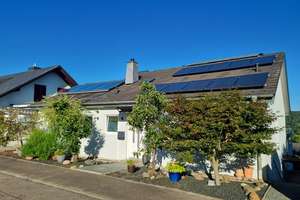 Traumhaus mit Einliegerwohnung in begehrter Lage in Nöttingen – Die vollständige Adresse der Immobilie erhältst du vom Anbieter., 75196 Remchingen – Vorschaubild 2