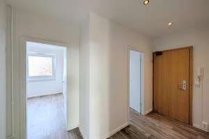 Helle, freundliche 4-Raumwohnung mit top Aussicht aus oberster Etage – Dr.-Salvador-Allende-Straße 14, 9119 Kappel, Chemnitz – Vorschaubild 11