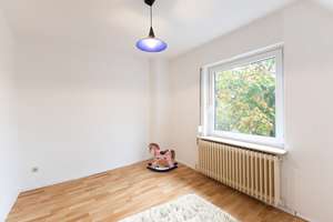Einfamilienhaus mit 109 m² Wohnfläche, großem Grundstück und modernisierten Fenstern – Die vollständige Adresse der Immobilie erhältst du vom Anbieter., 25379 Herzhorn – Vorschaubild 15