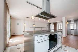 Mitten in der Altstadt – großzügige 3-Zimmer-Wohnung mit Balkon & Stellplatz – Die vollständige Adresse der Immobilie erhältst du vom Anbieter., 90403 Altstadt, Sankt Sebald, Nürnberg – Vorschaubild 5