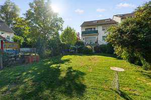 Zuhause für Generationen: Ein liebevoll saniertes Vierparteienhaus für Familie, Zukunft & Werte – Die vollständige Adresse der Immobilie erhältst du vom Anbieter., 53347 Alfter – Vorschaubild 2