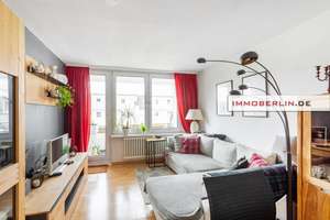 IMMOBERLIN.DE - Beliebtes Westend: Schöne helle Wohnung mit Südwestloggia – Die vollständige Adresse der Immobilie erhältst du vom Anbieter., 14052 Westend, Berlin – Vorschaubild 1
