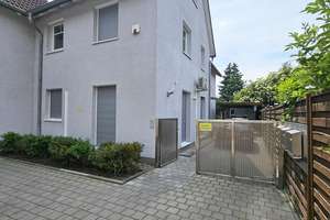 Komfort pur: Stilvolles Einfamilienhaus mit Klimaanlage, Carport & Terrasse – Die vollständige Adresse der Immobilie erhältst du vom Anbieter., 64319 Pfungstadt – Vorschaubild 1
