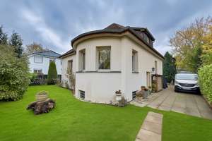 Charmantes Einfamilienhaus mit Pool und Ausbaupotenzial in ruhiger Lage  – Die vollständige Adresse der Immobilie erhältst du vom Anbieter., 13503 Heiligensee, Berlin – Vorschaubild 1