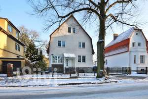Einfamilienhaus mit viel Platz in Marienfelde: 7 Zi., 236 m², Wintergarten, Terrasse, Garage, Keller