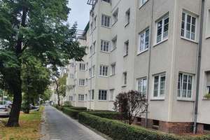 Attraktive 2-Zimmer Eigentumswohnung mit Loggia in ruhiger Lage