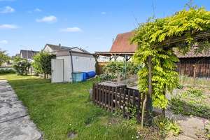 Vermietetes Zweifamilienhaus in ruhiger Lage in Ingolstadt - ideal für Kapitalanleger – Die vollständige Adresse der Immobilie erhältst du vom Anbieter., 85053 Südost, Ingolstadt – Vorschaubild 13