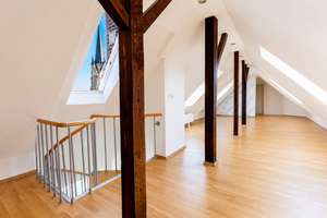 Elegante Altbau-Maisonette mit außergewöhnlichem Flair – Die vollständige Adresse der Immobilie erhältst du vom Anbieter., 60325 Westend-Süd, Frankfurt am Main – Vorschaubild 19