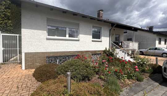 Bild von Geräumiges, 7-Zimmer-Einfamilienhaus in Rodgau in bester Lage, von privat