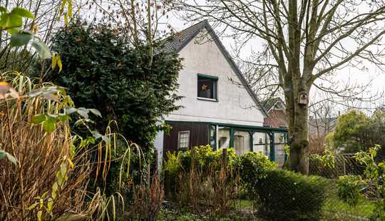 Bild von ***  EFH mit WEIDENBLICK - 3 SEITIG FREISTEHEND - AUFSTOCKUNG 2010 - FAMILIENFREUNDLICHE LAGE ***