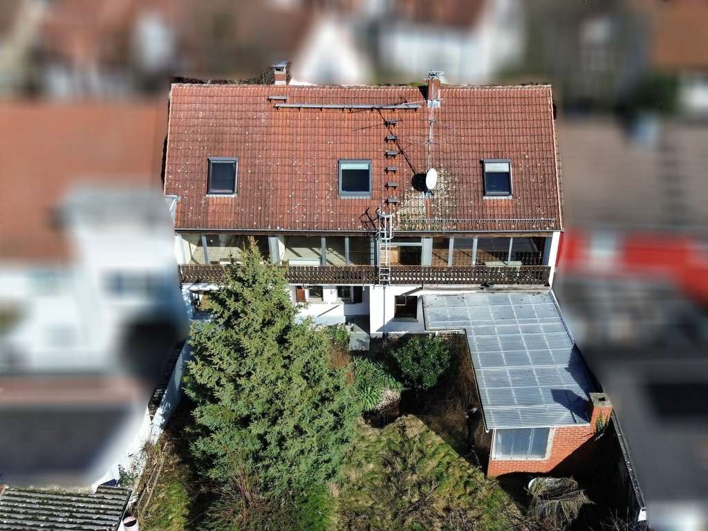 Immobilie in Freigericht - Großzügiges Zweifamilienhaus mit viel Potenzial in begehrter Lage von Freigericht-Somborn - Bild 2