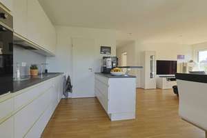Moderne 4-Zimmer-Traumwohnung in Bockenheim: 119 m² mit Balkon & Tiefgarage – 60486 Bockenheim, Frankfurt am Main – Vorschaubild 4