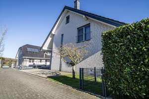 Souverän wohnen – Großzügiges Familienhaus in ruhiger Bestlage mit Anspruch