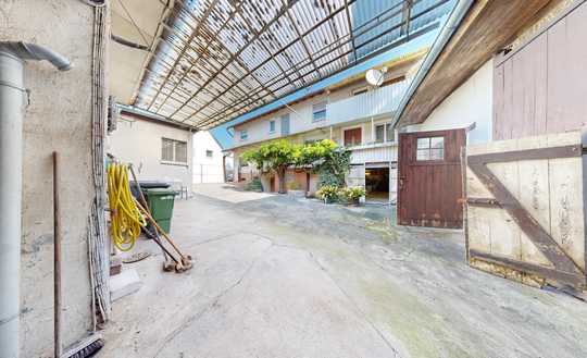 ~~ EINFAMILIENHAUS MIT GARAGE, SCHEUNE UND NEBENGEBÄUDE ~~