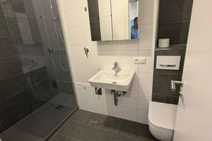 Modernisierte 3-Zimmer-Wohnung mit Panorama-Loggia, Alpenblick, Aufzug und Stellplatz – Die vollständige Adresse der Immobilie erhältst du vom Anbieter., 86169 Hammerschmiede, Augsburg – Vorschaubild 7