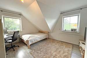 Gepflegte Doppelhaushälfte mit großer Doppelgarage in grüner Umgebung  – Die vollständige Adresse der Immobilie erhältst du vom Anbieter., 29225 Celle – Vorschaubild 7